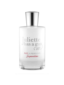 JULIETTE HAS A GUN Not A...